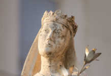 szent_kinga_budapest_closeup