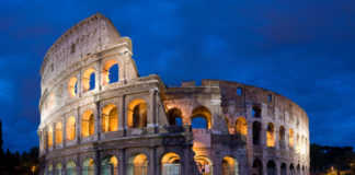 colosseuminromeitaly-april2007