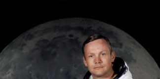 neil_armstrong_pose