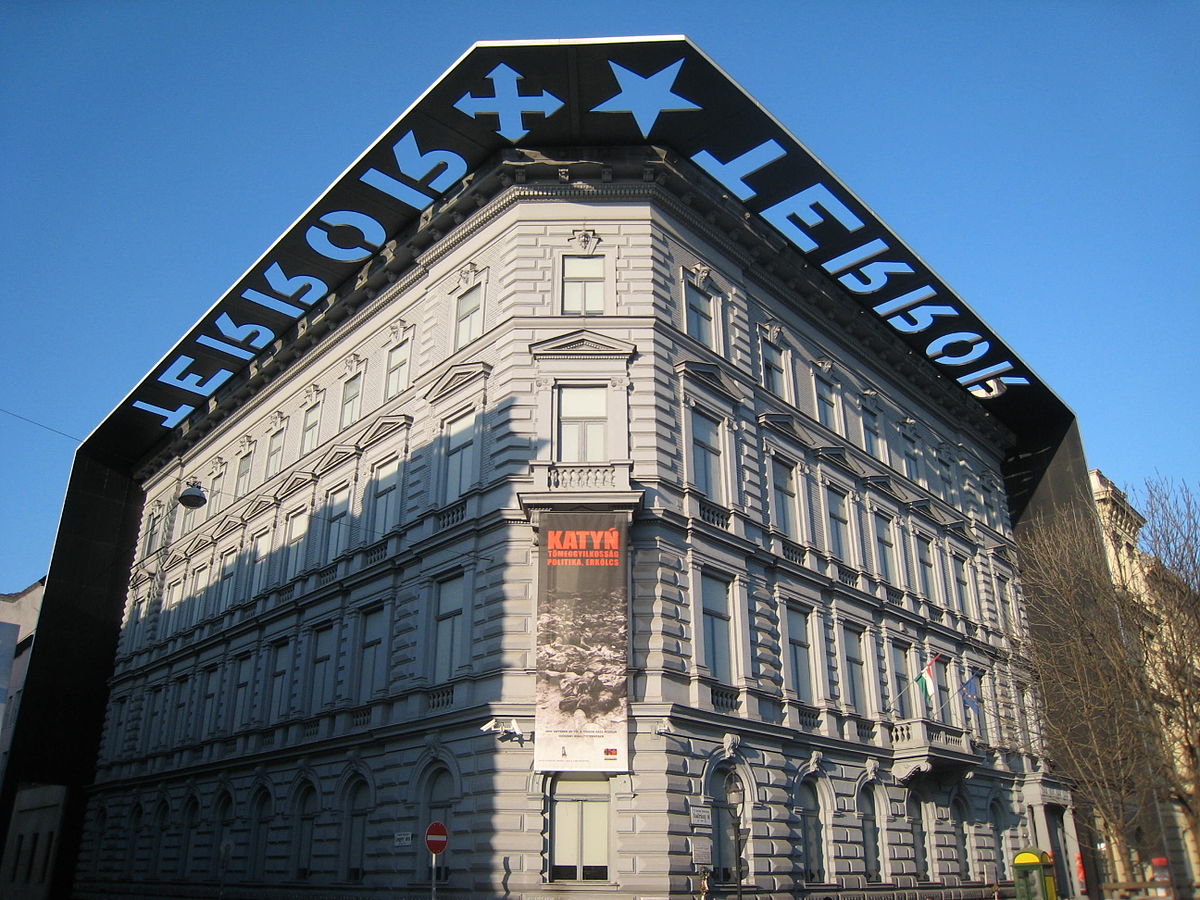 A nácizmus és a kommunizmus áldozatainak emlékére létrehozott múzeum, a Terror Háza Budapesten